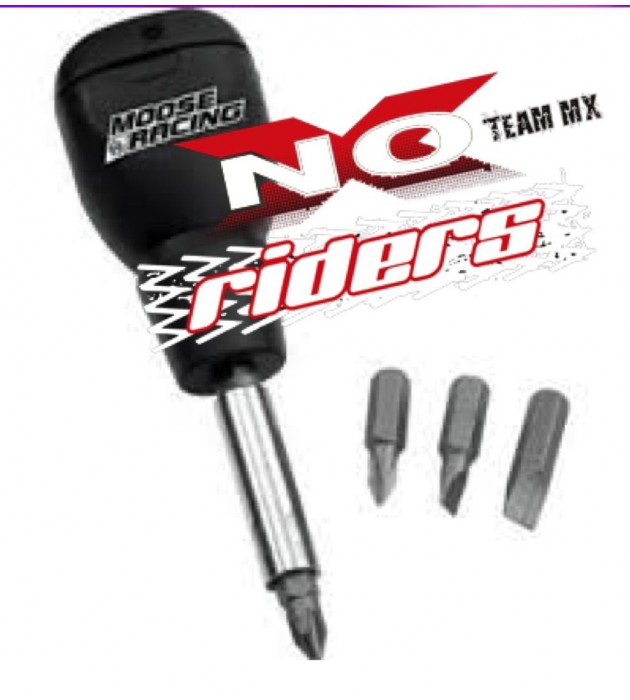 Ratchet wrench spark plug  