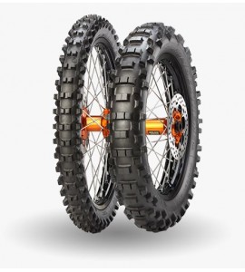 Pirelli MT 16 Garacross 